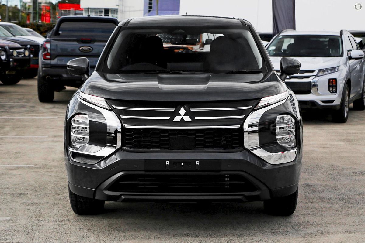 2025 Mitsubishi Outlander ES ZM