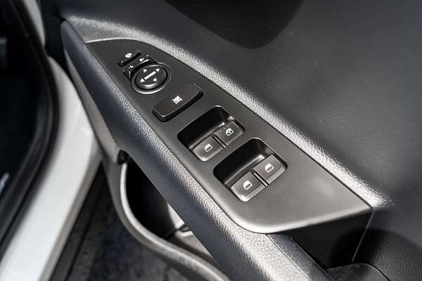 2023 Kia Stonic Sport YB