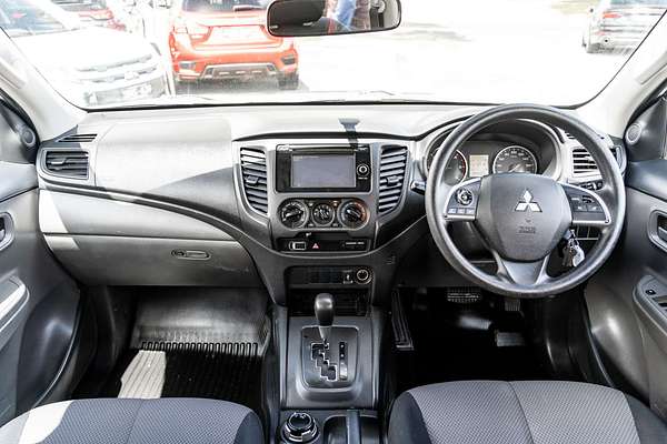 2017 Mitsubishi Triton GLX MQ 4X4