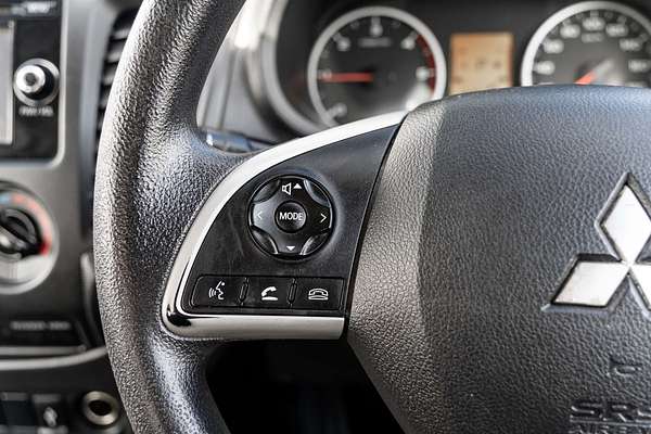 2017 Mitsubishi Triton GLX MQ 4X4