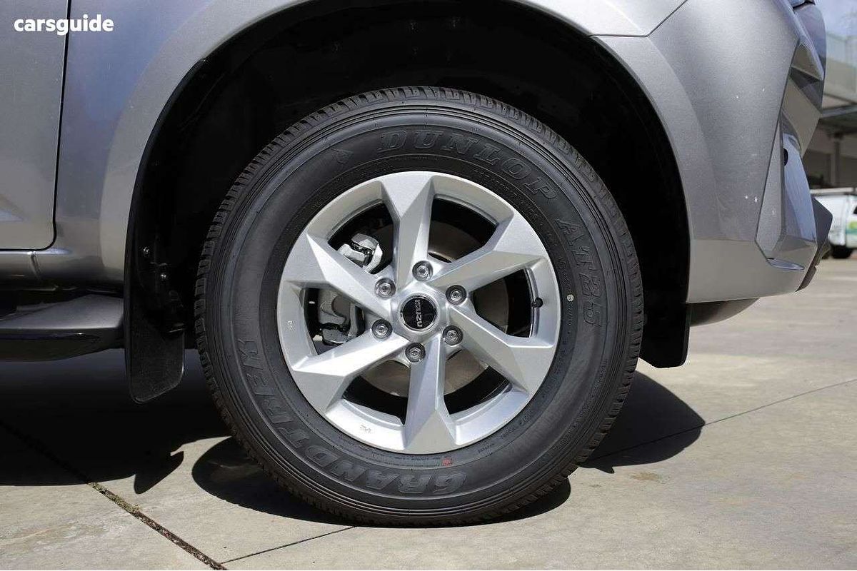 2025 Isuzu MU-X LS-M