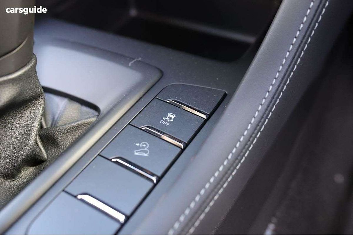 2025 Isuzu MU-X LS-M