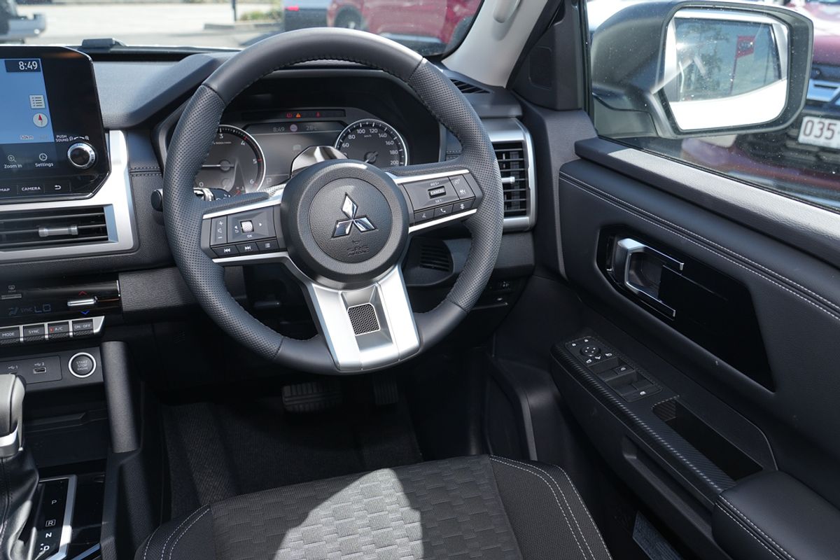 2025 Mitsubishi Triton GLS MV 4X4