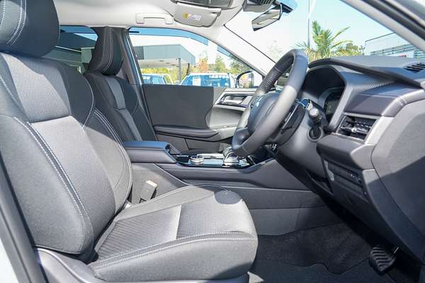 2025 Mitsubishi Outlander LS ZM