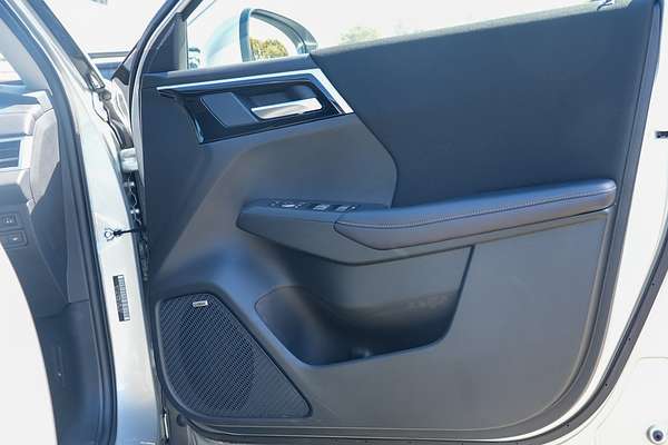 2025 Mitsubishi Outlander LS ZM