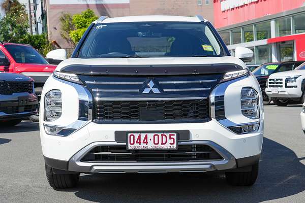 2025 Mitsubishi Outlander LS ZM