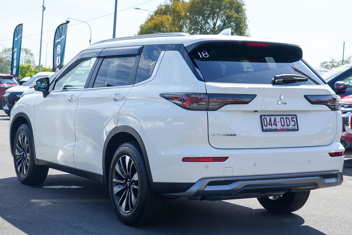 2025 Mitsubishi Outlander LS ZM