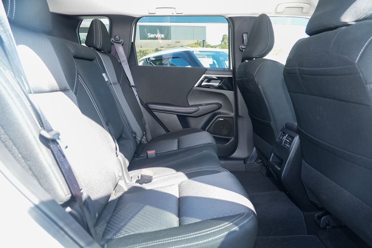 2025 Mitsubishi Outlander LS ZM