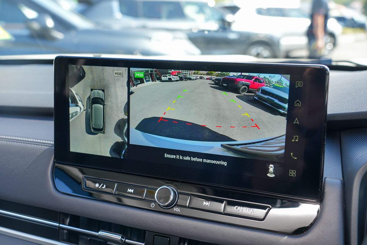 2025 Mitsubishi Outlander LS ZM