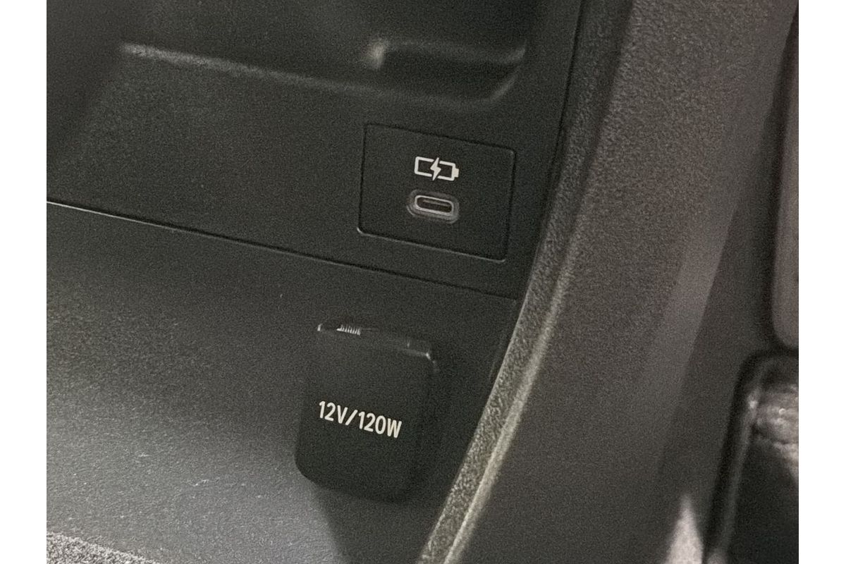 2023 Toyota bZ4X XEAM10R