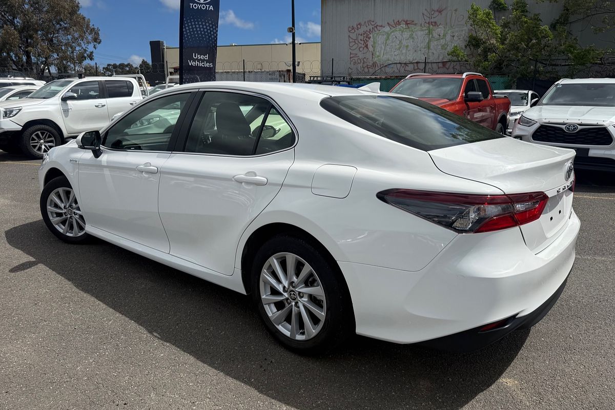 2024 Toyota Camry Ascent AXVH70R