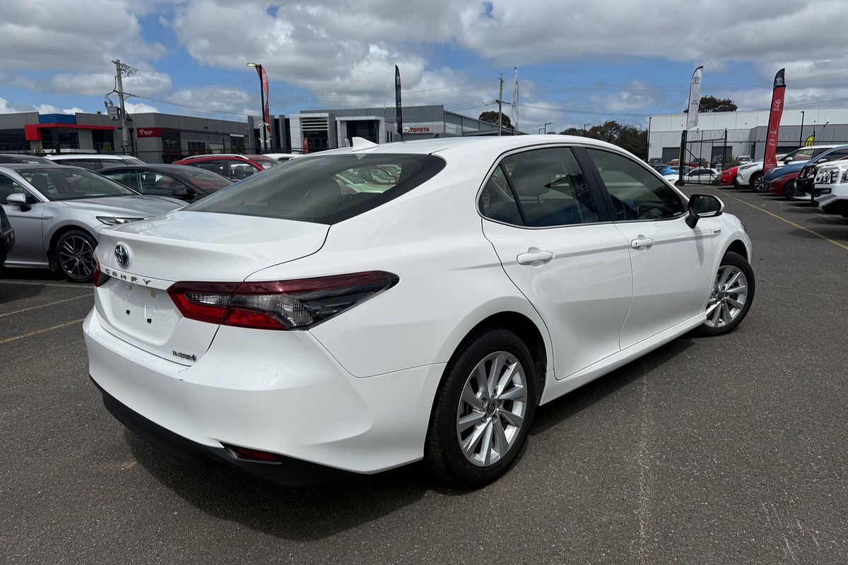 2024 Toyota Camry Ascent AXVH70R