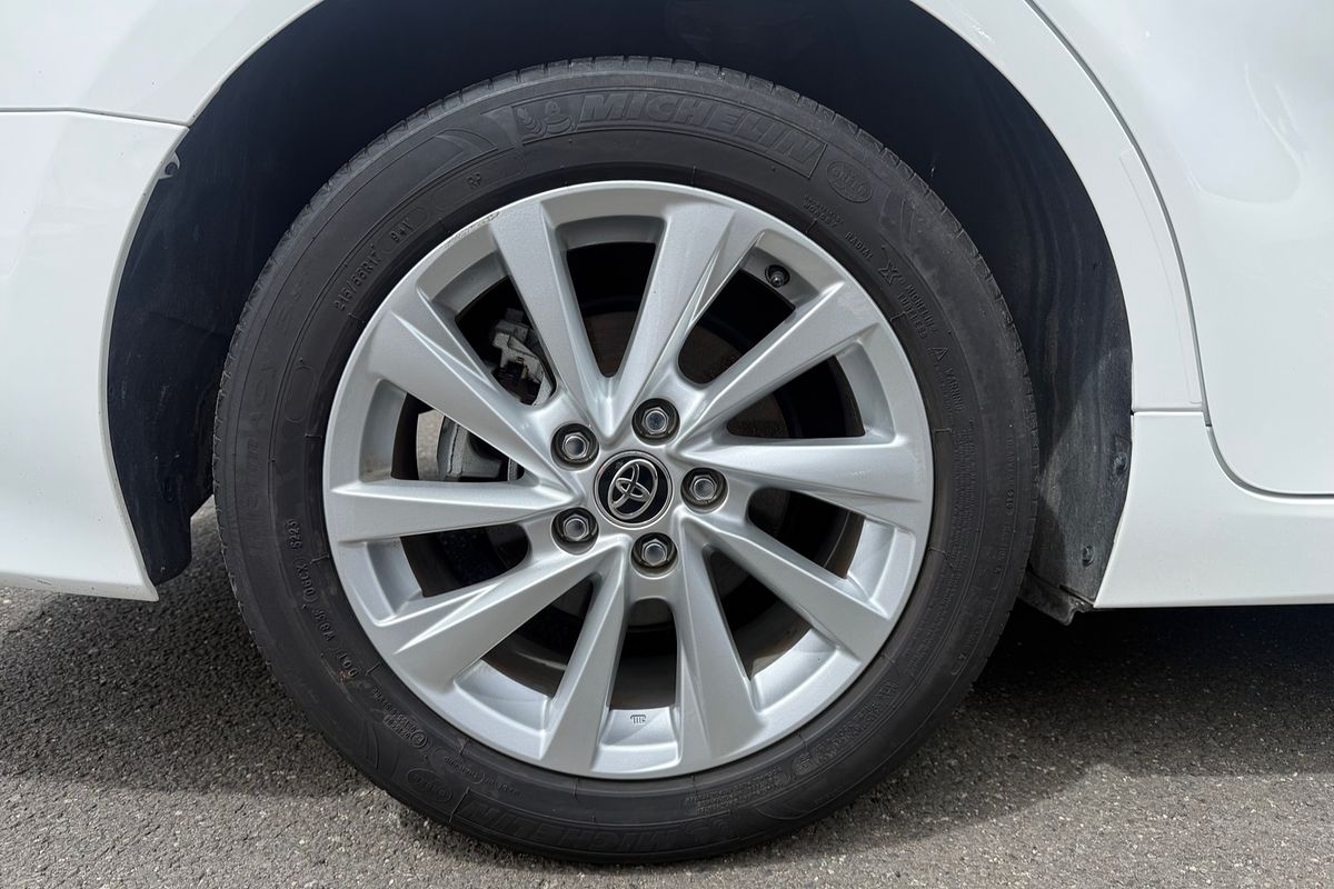 2024 Toyota Camry Ascent AXVH70R