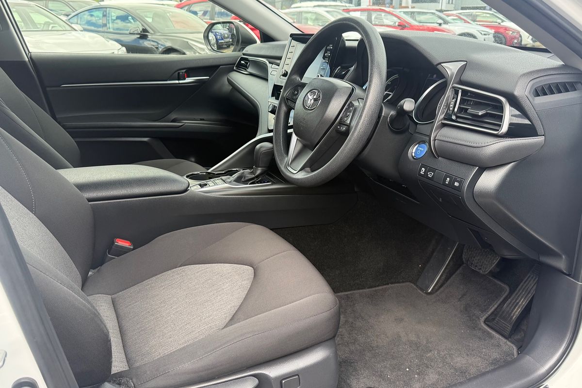 2024 Toyota Camry Ascent AXVH70R