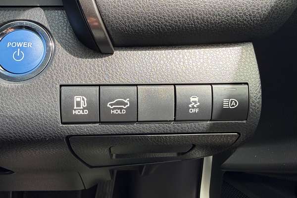 2024 Toyota Camry Ascent AXVH70R