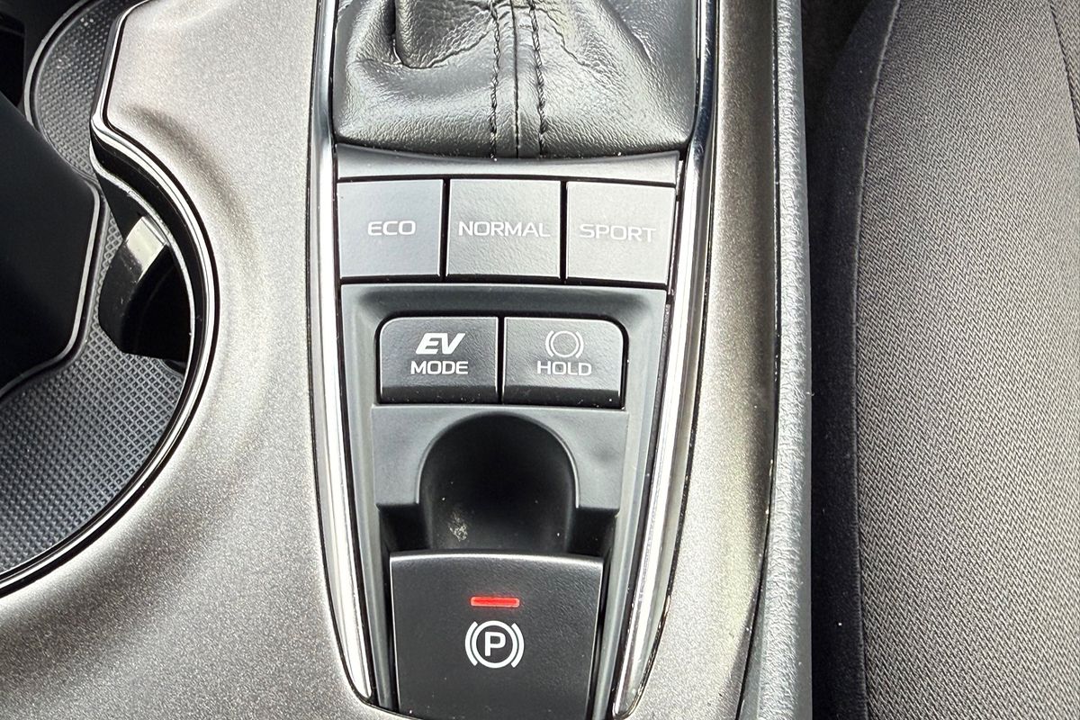 2024 Toyota Camry Ascent AXVH70R