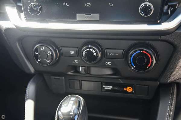 2025 Isuzu MU-X LS-M