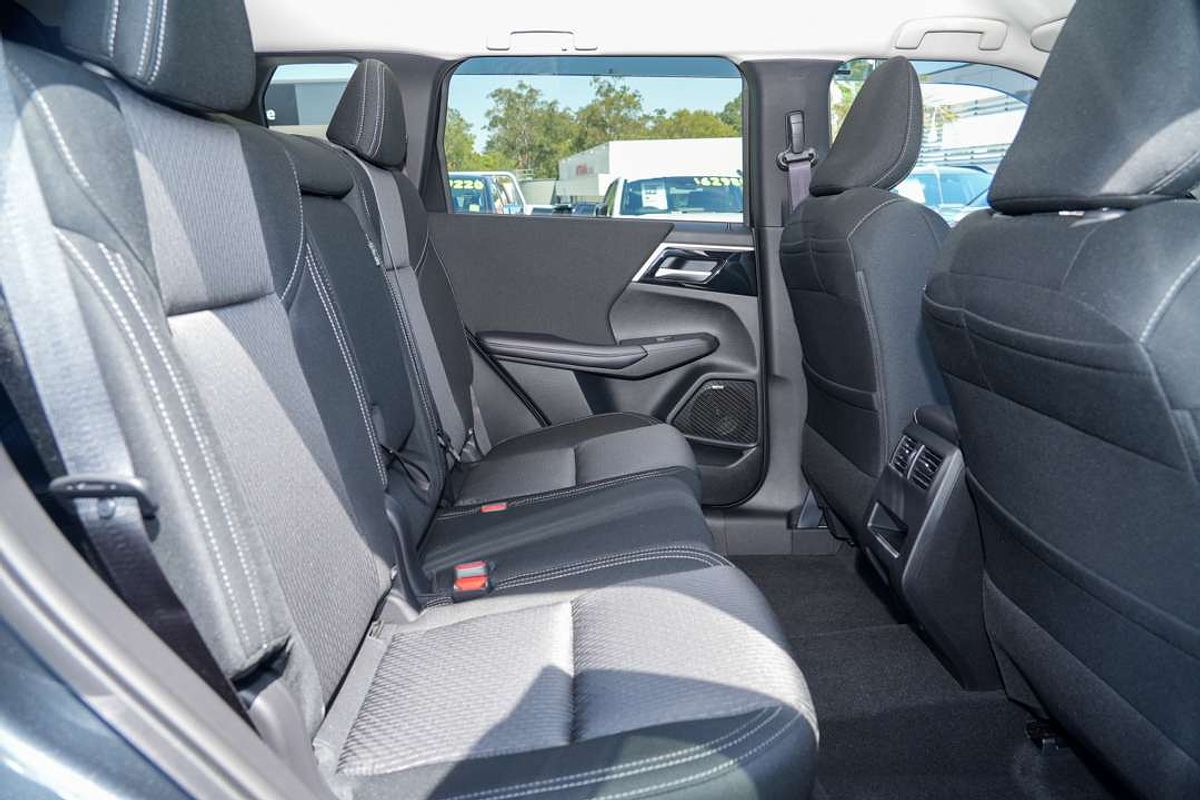 2025 Mitsubishi Outlander LS ZM