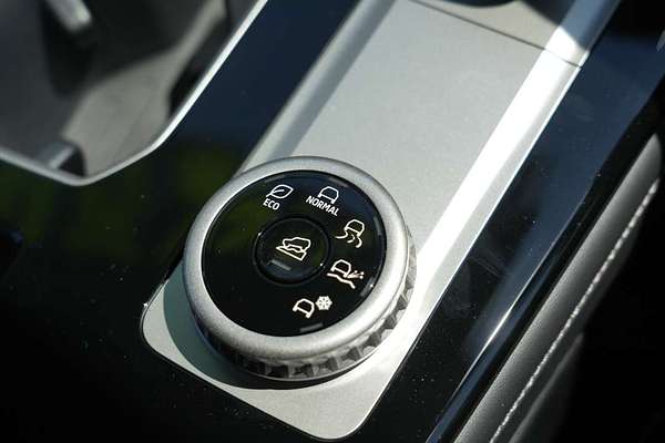 2025 Mitsubishi Outlander LS ZM