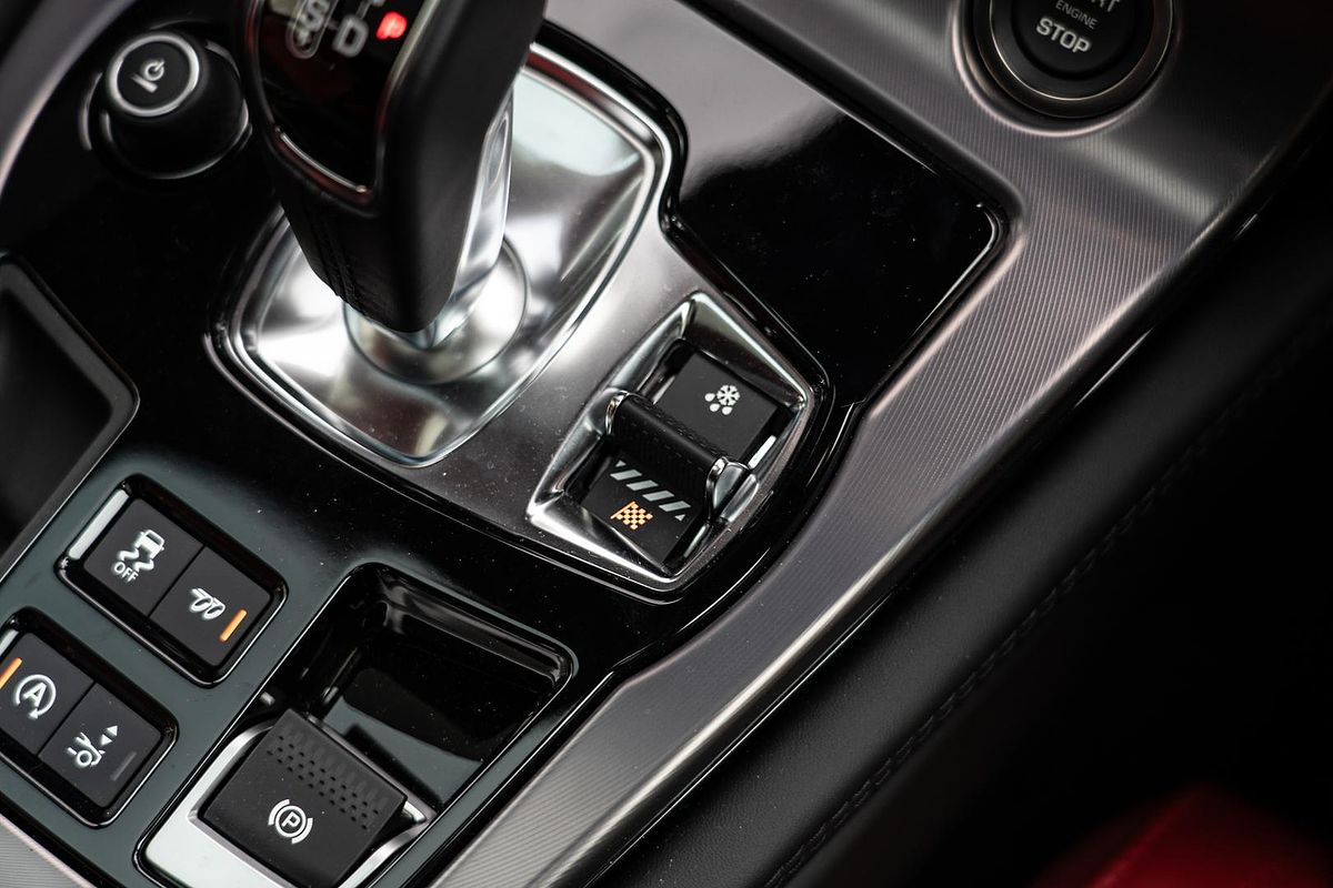 2024 Jaguar F-TYPE ZP Edition X152