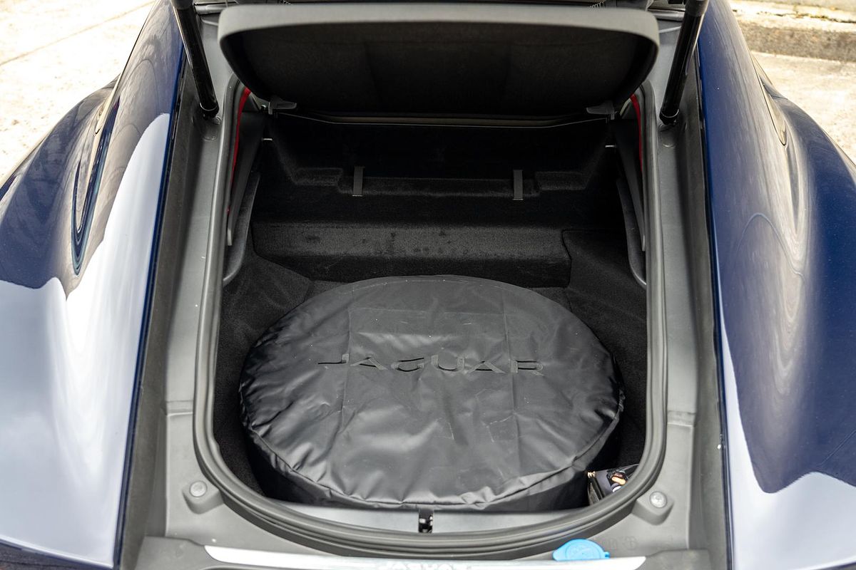 2024 Jaguar F-TYPE ZP Edition X152