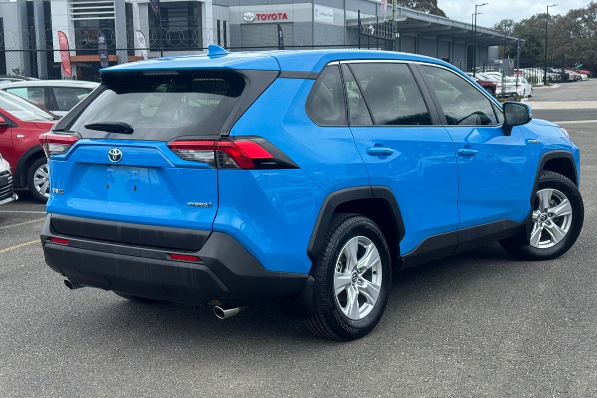 2020 Toyota RAV4 GX AXAH54R