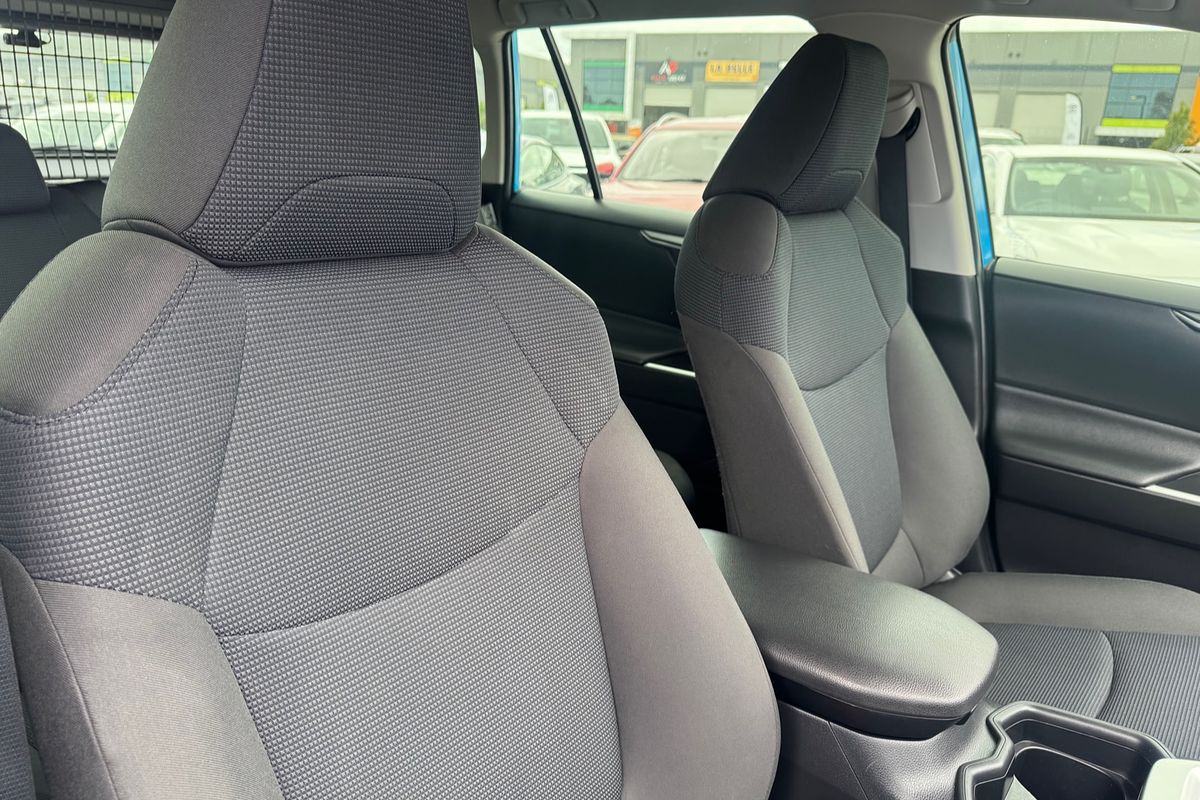 2020 Toyota RAV4 GX AXAH54R