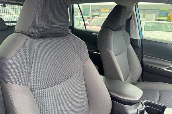 2020 Toyota RAV4 GX AXAH54R