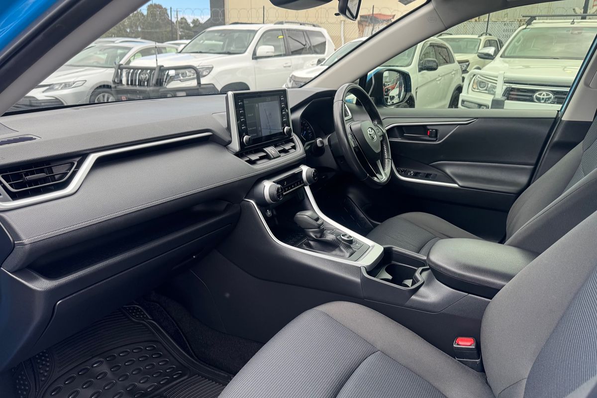 2020 Toyota RAV4 GX AXAH54R