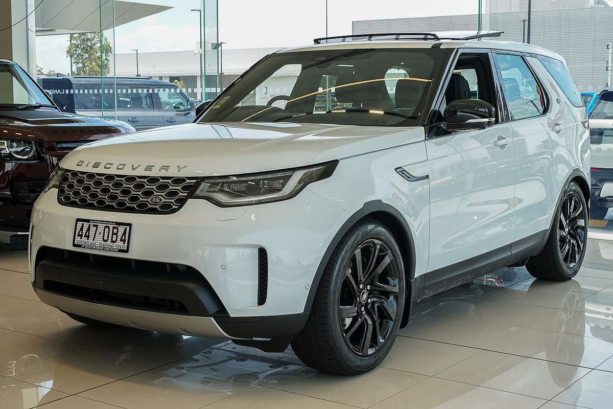 2025 Land Rover Discovery D350 S Series 5