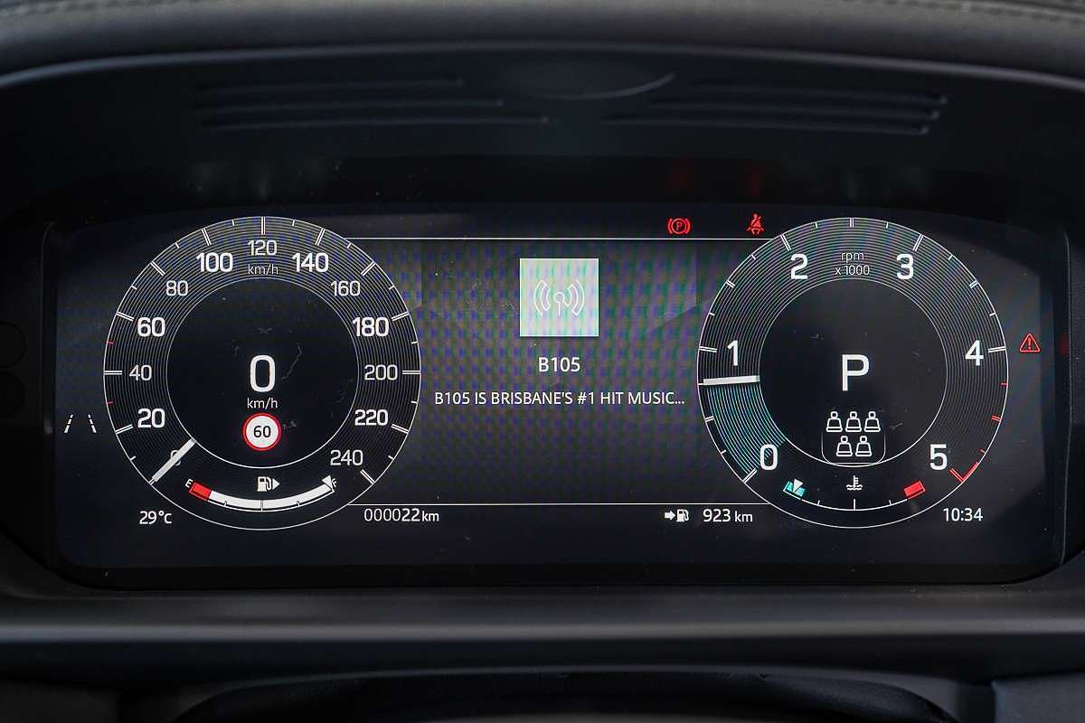 2025 Land Rover Discovery D350 S Series 5