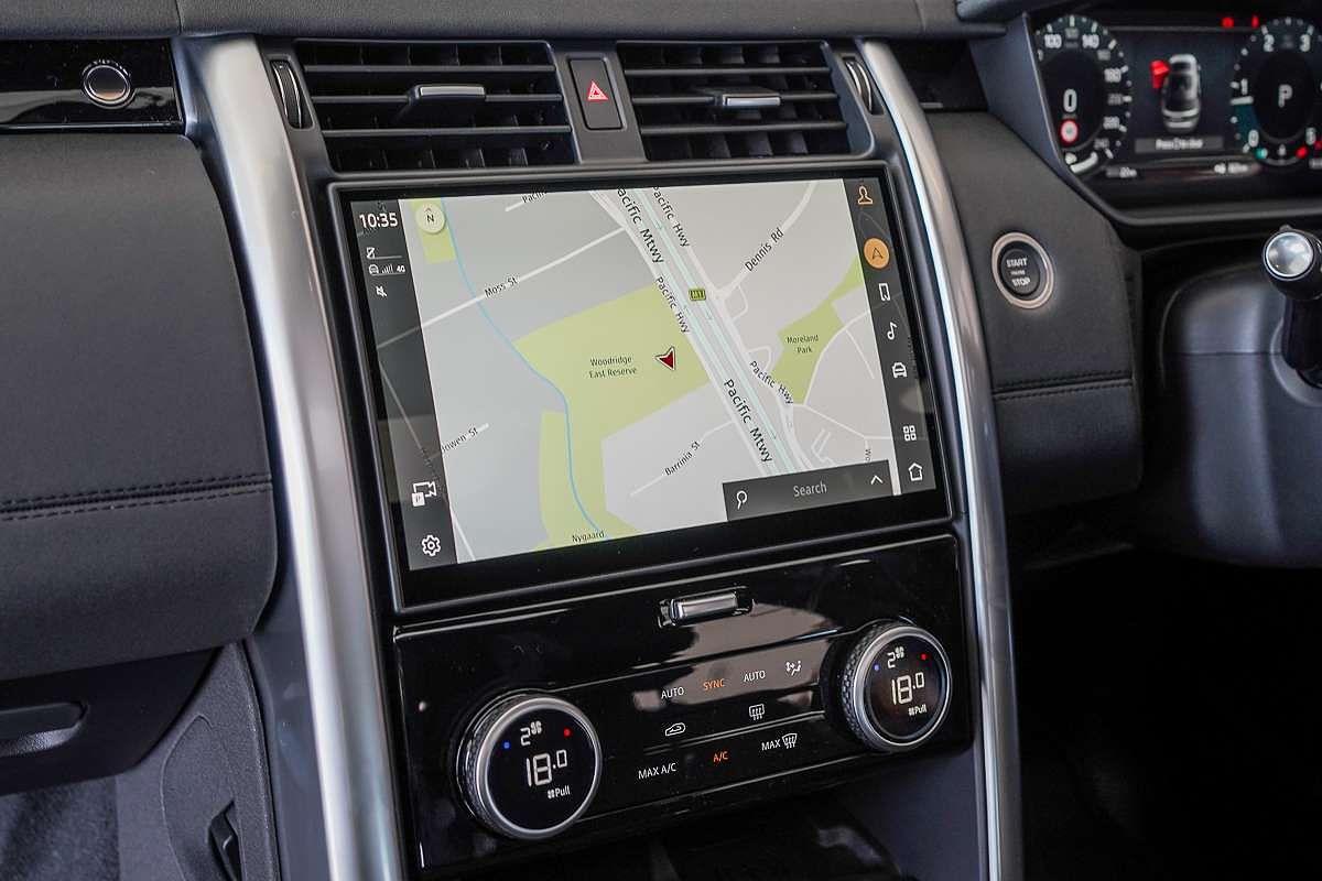 2025 Land Rover Discovery D350 S Series 5