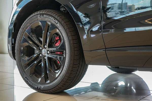 2025 Jaguar F-PACE PHEV P400e R-Dynamic SE 90th Anniversary Edition X761