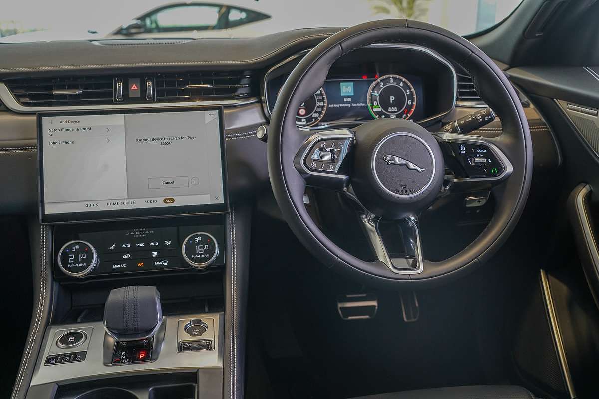 2025 Jaguar F-PACE PHEV P400e R-Dynamic SE 90th Anniversary Edition X761