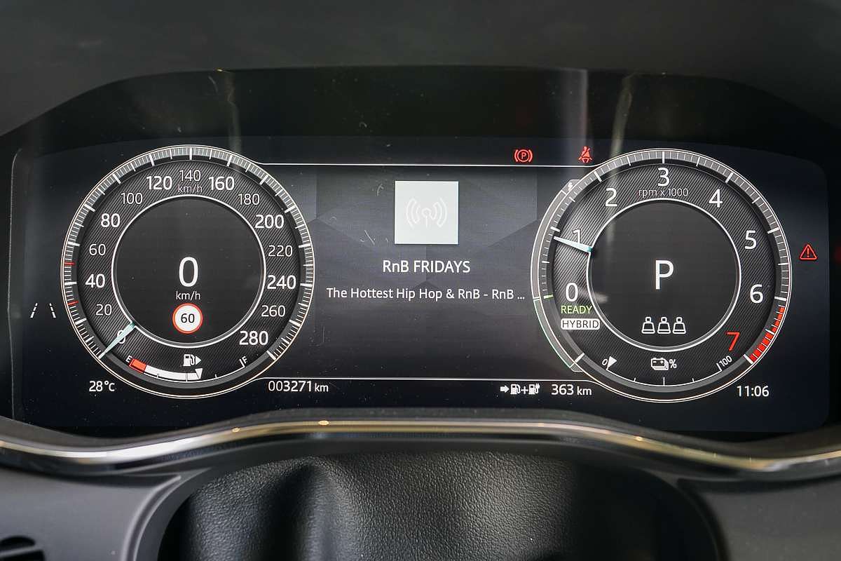 2025 Jaguar F-PACE PHEV P400e R-Dynamic SE 90th Anniversary Edition X761