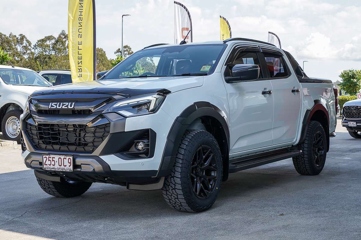 2025 Isuzu D-MAX X-TERRAIN 4X4