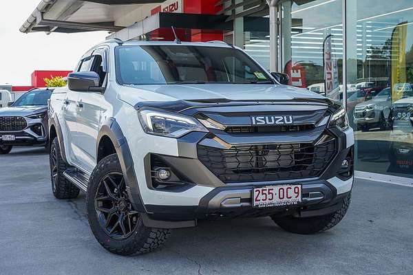 2025 Isuzu D-MAX X-TERRAIN  4X4