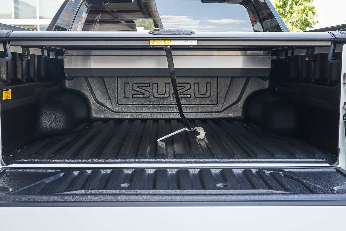 2025 Isuzu D-MAX X-TERRAIN 4X4