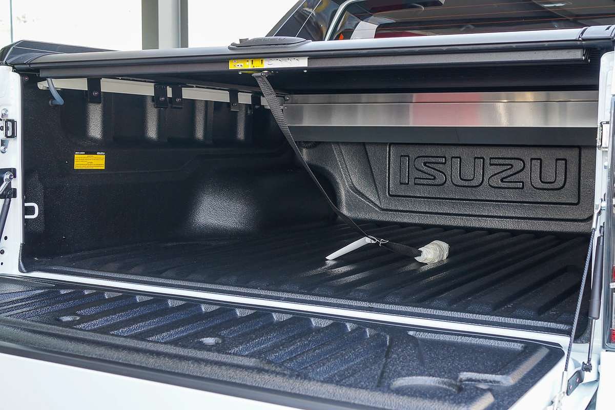 2025 Isuzu D-MAX X-TERRAIN 4X4