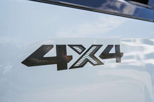 2025 Isuzu D-MAX X-TERRAIN 4X4