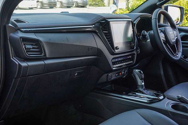 2025 Isuzu D-MAX X-TERRAIN 4X4