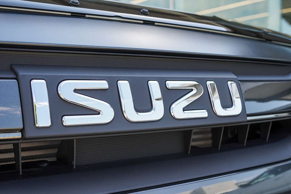 2025 Isuzu D-MAX X-TERRAIN 4X4