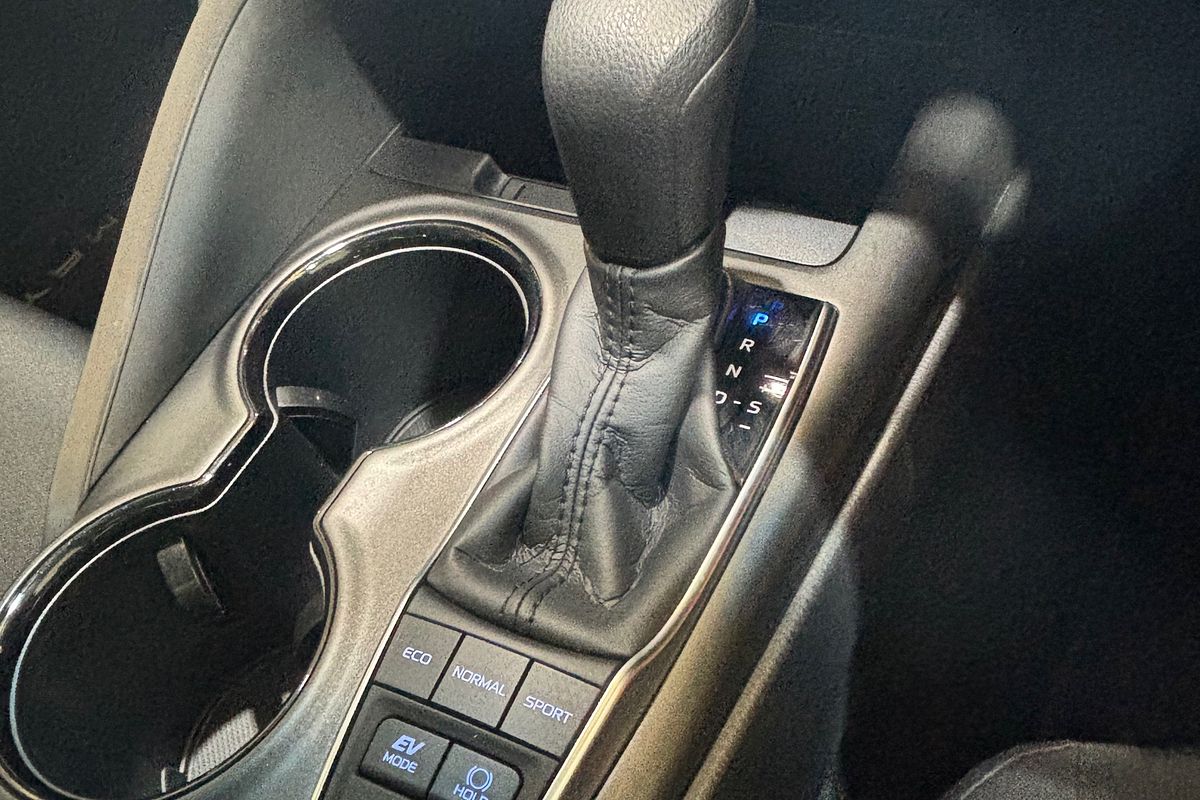 2024 Toyota Camry Ascent AXVH70R