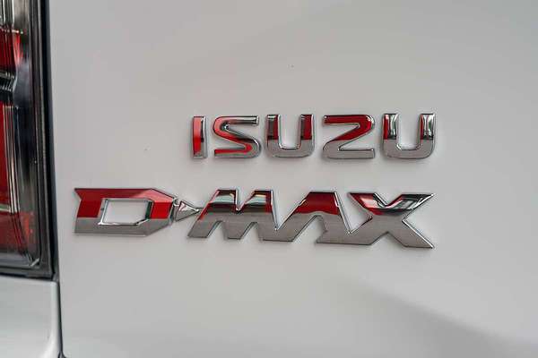 2025 Isuzu D-MAX X-TERRAIN 4X4