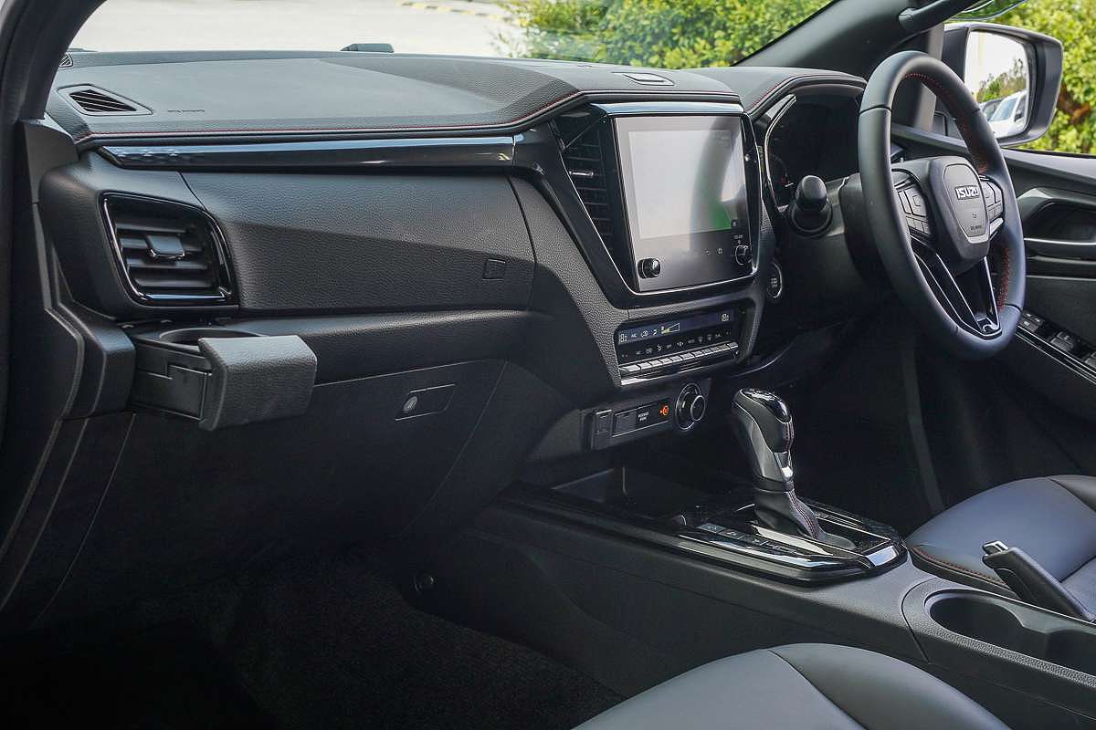 2025 Isuzu D-MAX X-TERRAIN 4X4