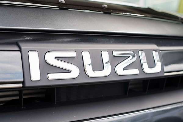 2025 Isuzu D-MAX X-TERRAIN 4X4