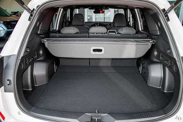 2025 Subaru Forester Premium S6