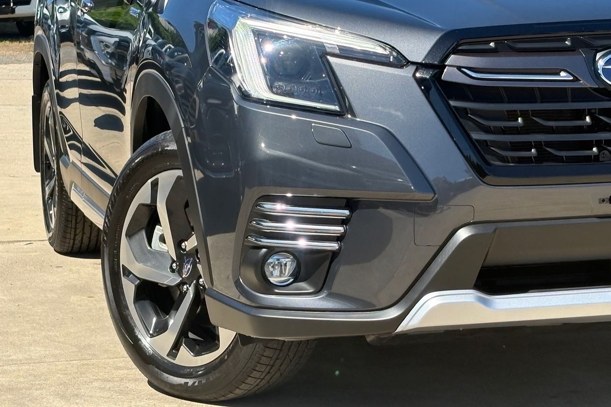 2025 Subaru Forester Hybrid S S5