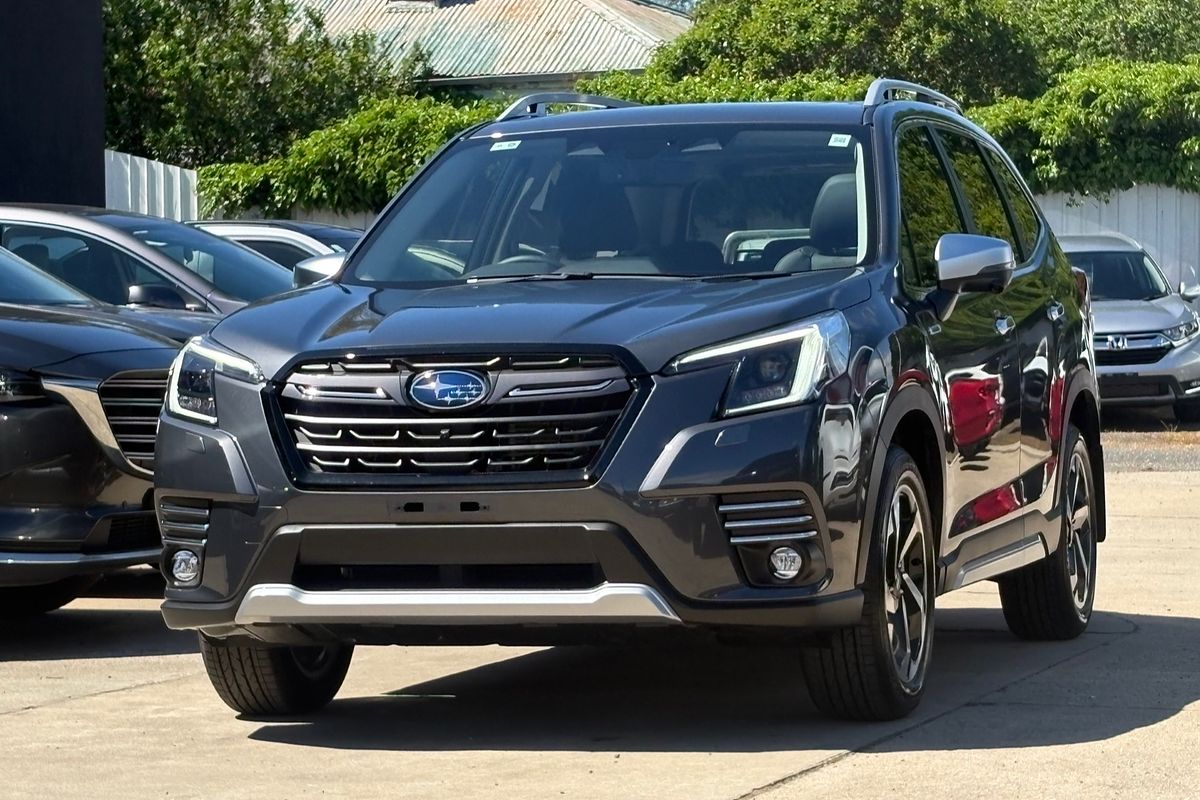 2025 Subaru Forester Hybrid S S5