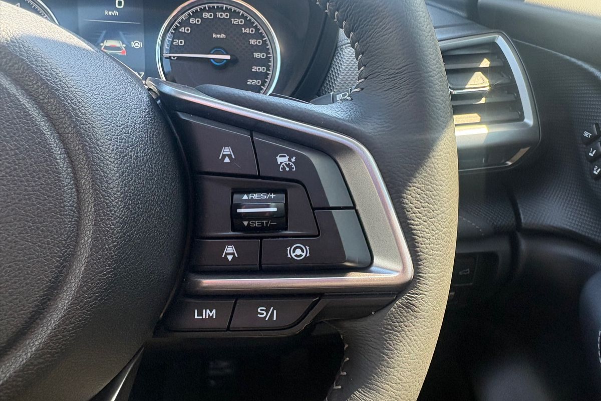 2025 Subaru Forester Hybrid S S5